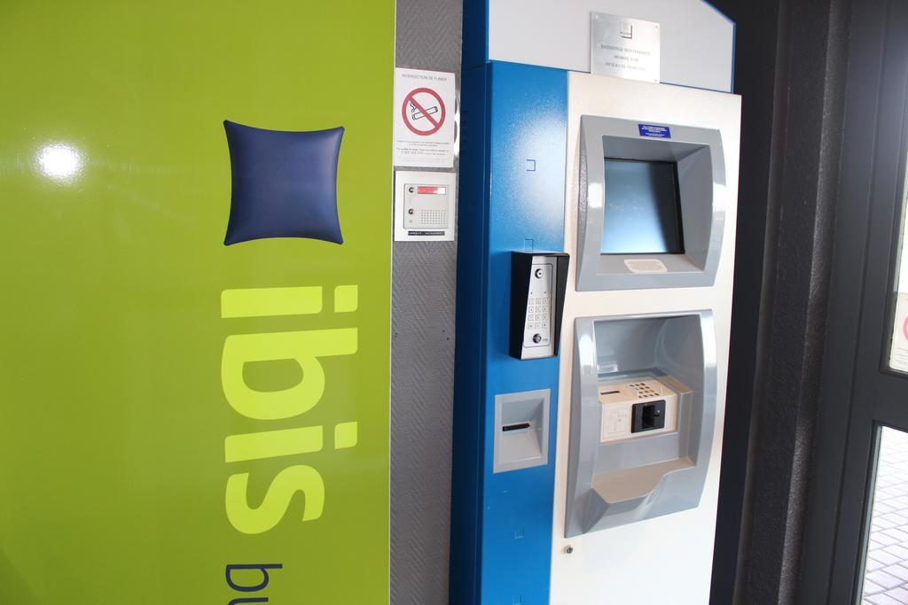 Hotel Ibis Budget Laval Bonchamp Les Laval Εξωτερικό φωτογραφία