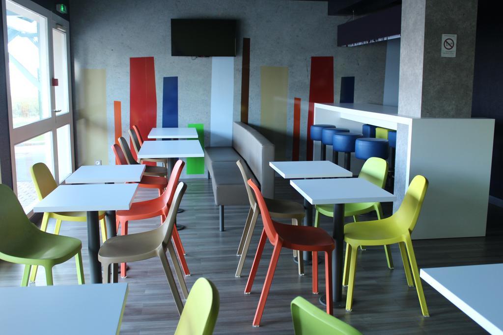 Hotel Ibis Budget Laval Bonchamp Les Laval Εξωτερικό φωτογραφία