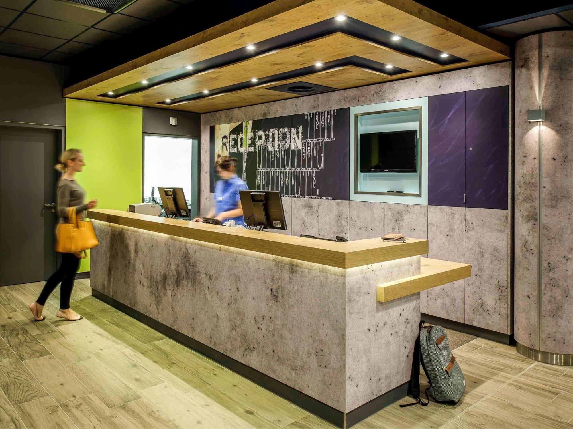 Hotel Ibis Budget Laval Bonchamp Les Laval Εξωτερικό φωτογραφία