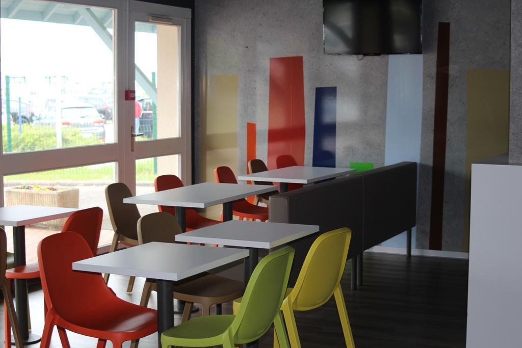 Hotel Ibis Budget Laval Bonchamp Les Laval Εξωτερικό φωτογραφία